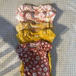 Premie onesies 5 pack